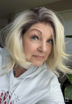Brenda Collection-Victoria short blonde with dark root 13*4 lace front wigs K111-2415