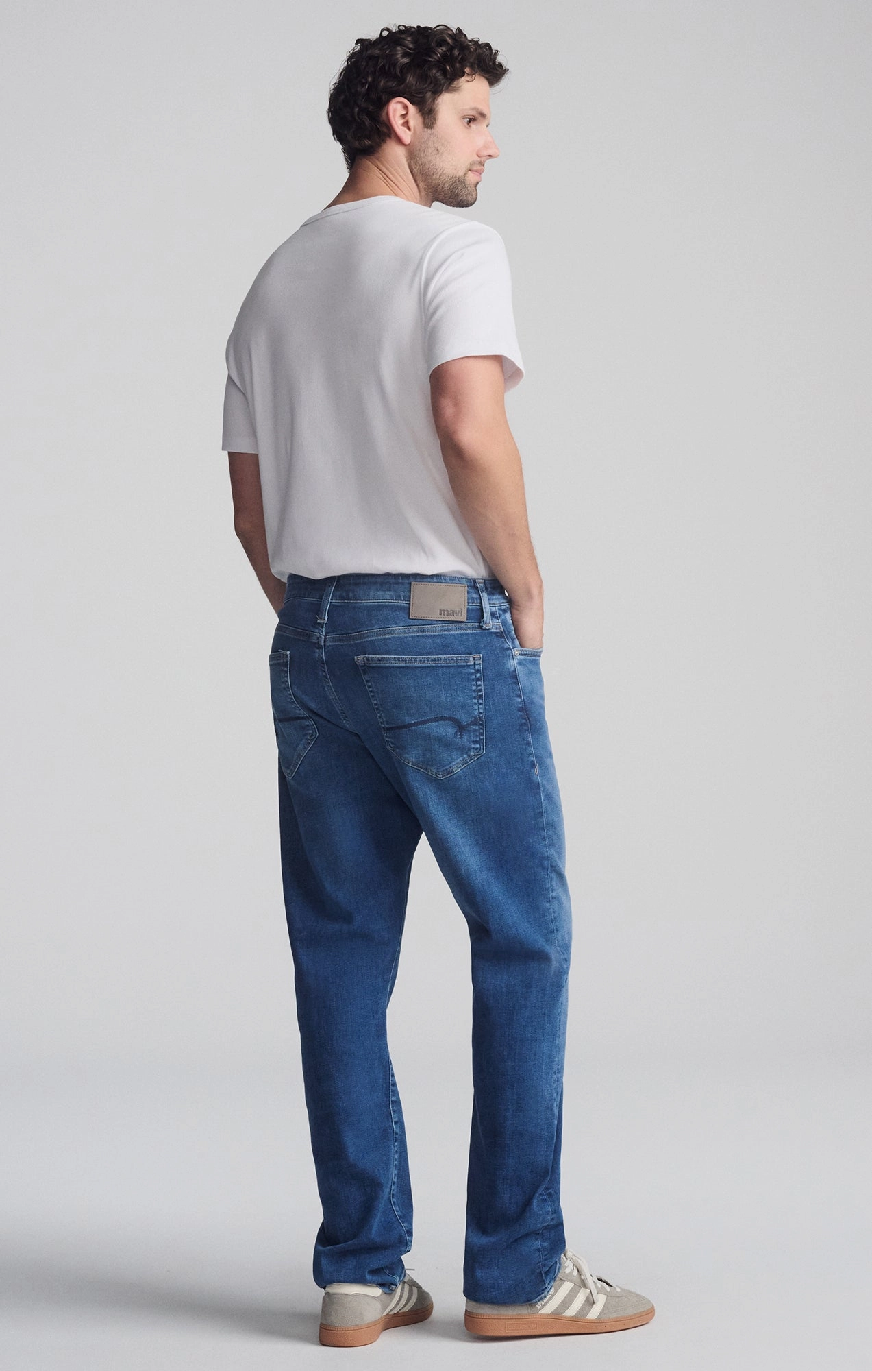 MATT RELAXED STRAIGHT LEG IN DARK BRUSHED FEATHER BLUE
