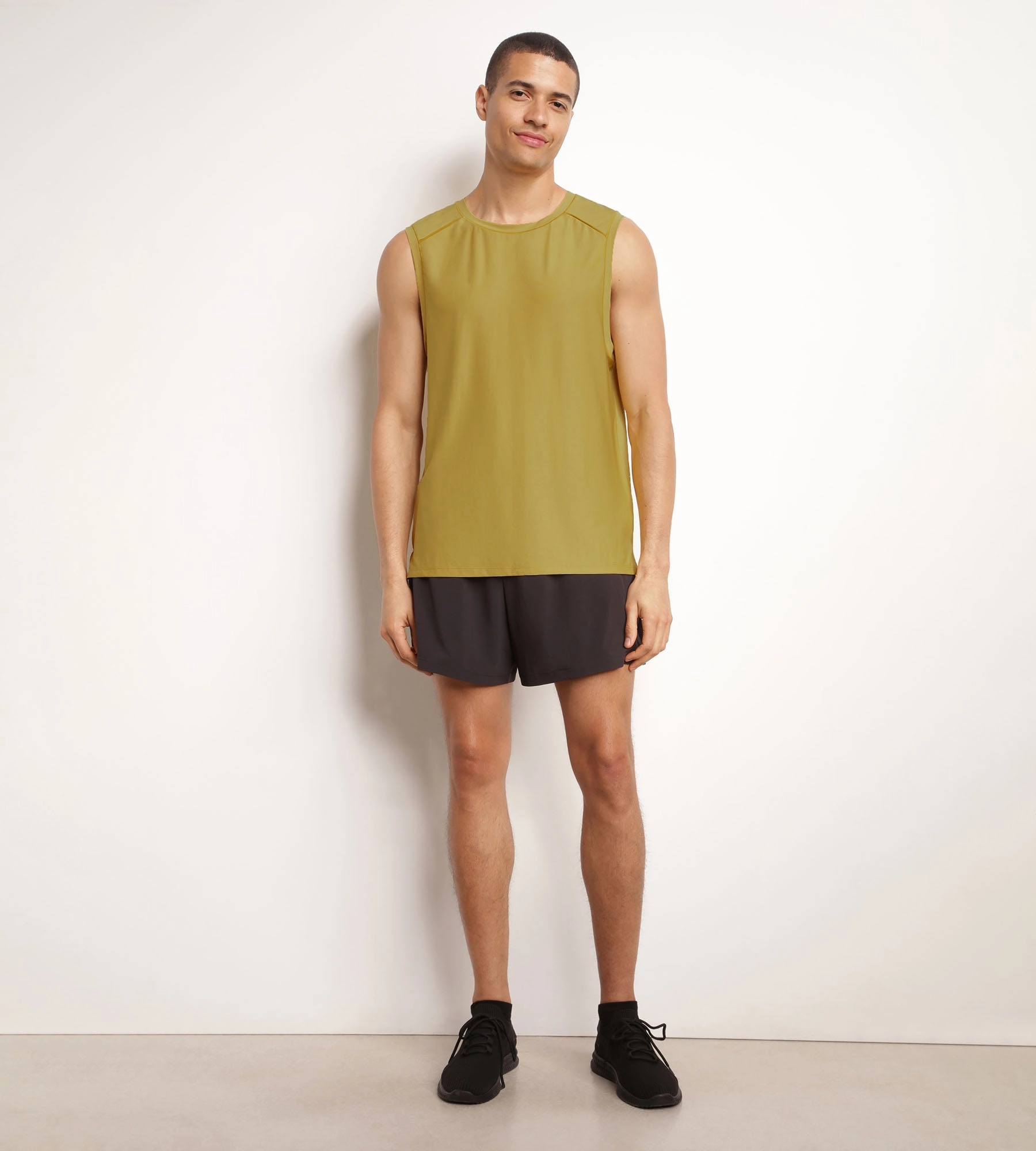 Men's sports tank top in breathable material Olive Dim Move